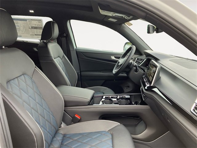 New 2026 Volkswagen Atlas Cross Sport SEL Premium R-Line image 15