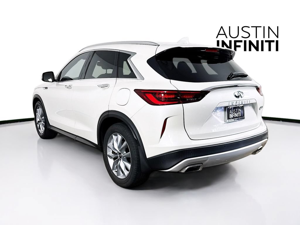 Certified 2022 INFINITI QX50 Essential FWD image 6