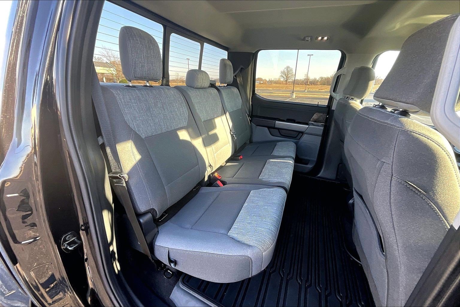 Used 2022 Ford F150 XLT w/ Equipment Group 302A High image 16