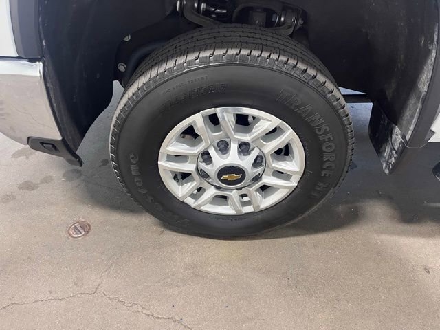 Used 2024 Chevrolet Silverado 2500 LT image 29