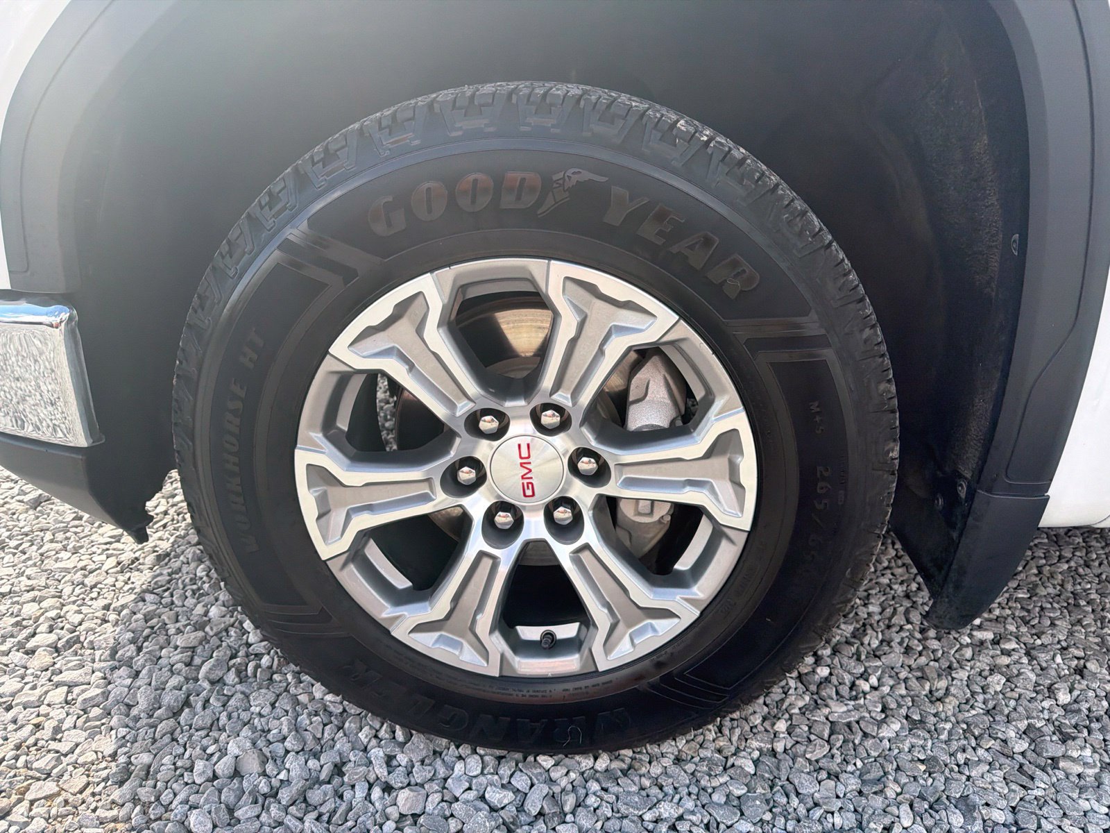 Used 2024 GMC Sierra 1500 SLT RWD image 7