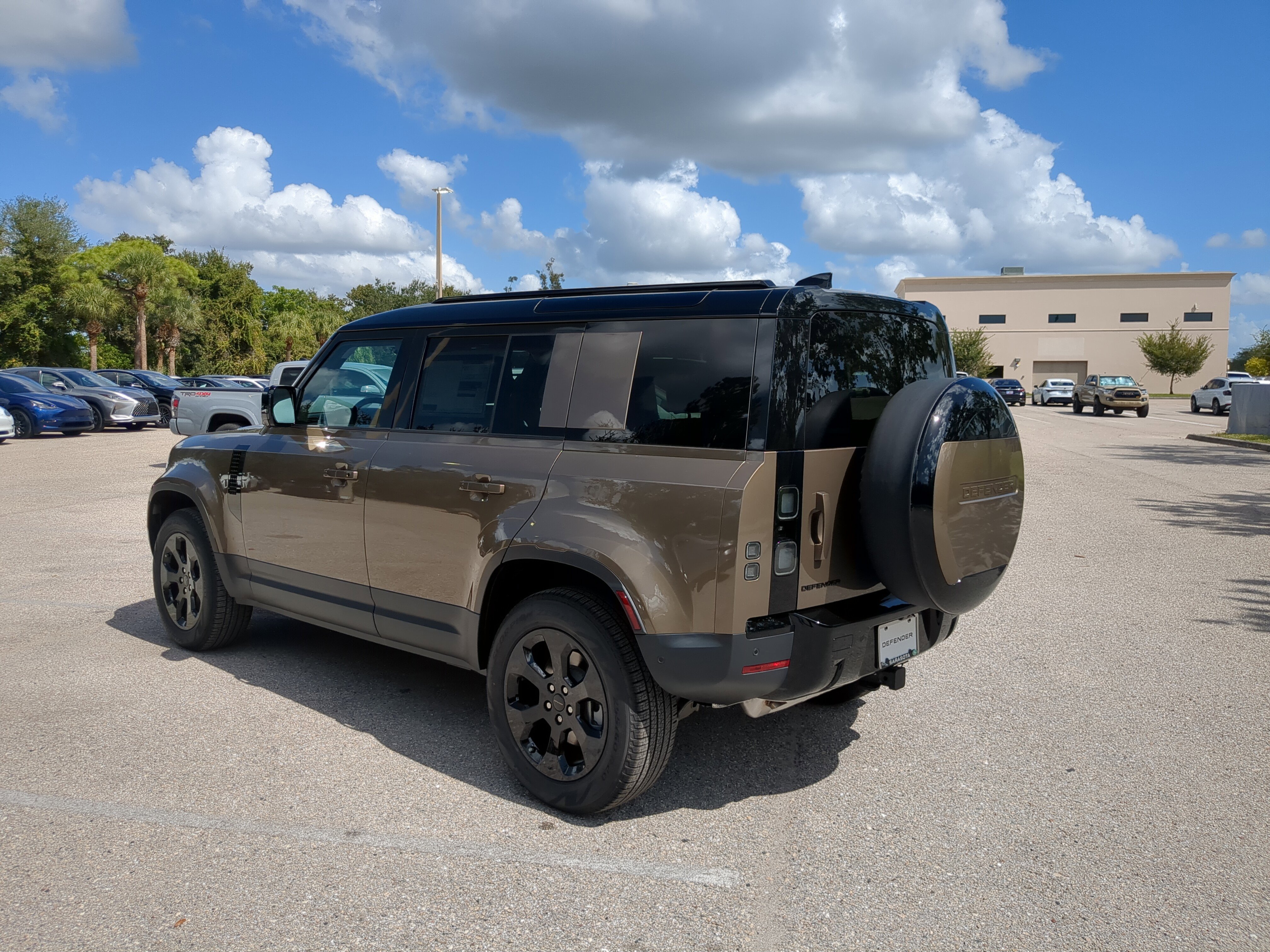 New 2026 Land Rover Defender 110 S image 4