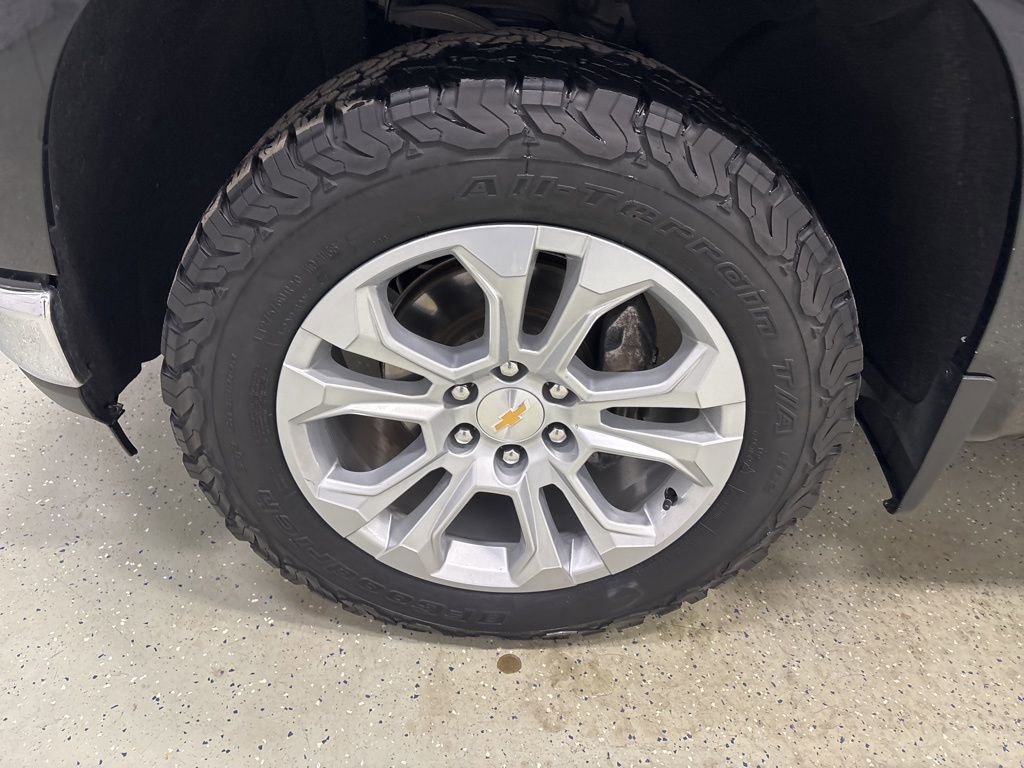 Used 2021 Chevrolet Silverado 1500 LTZ AWD/4WD image 12