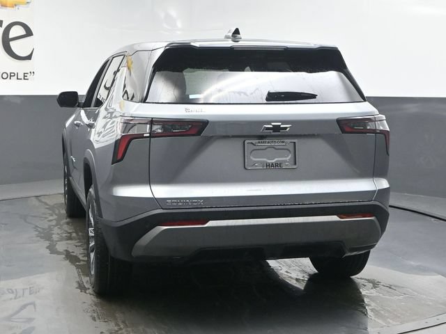 New 2026 Chevrolet Equinox LT w/ Safety and Technology Package FWD image 13