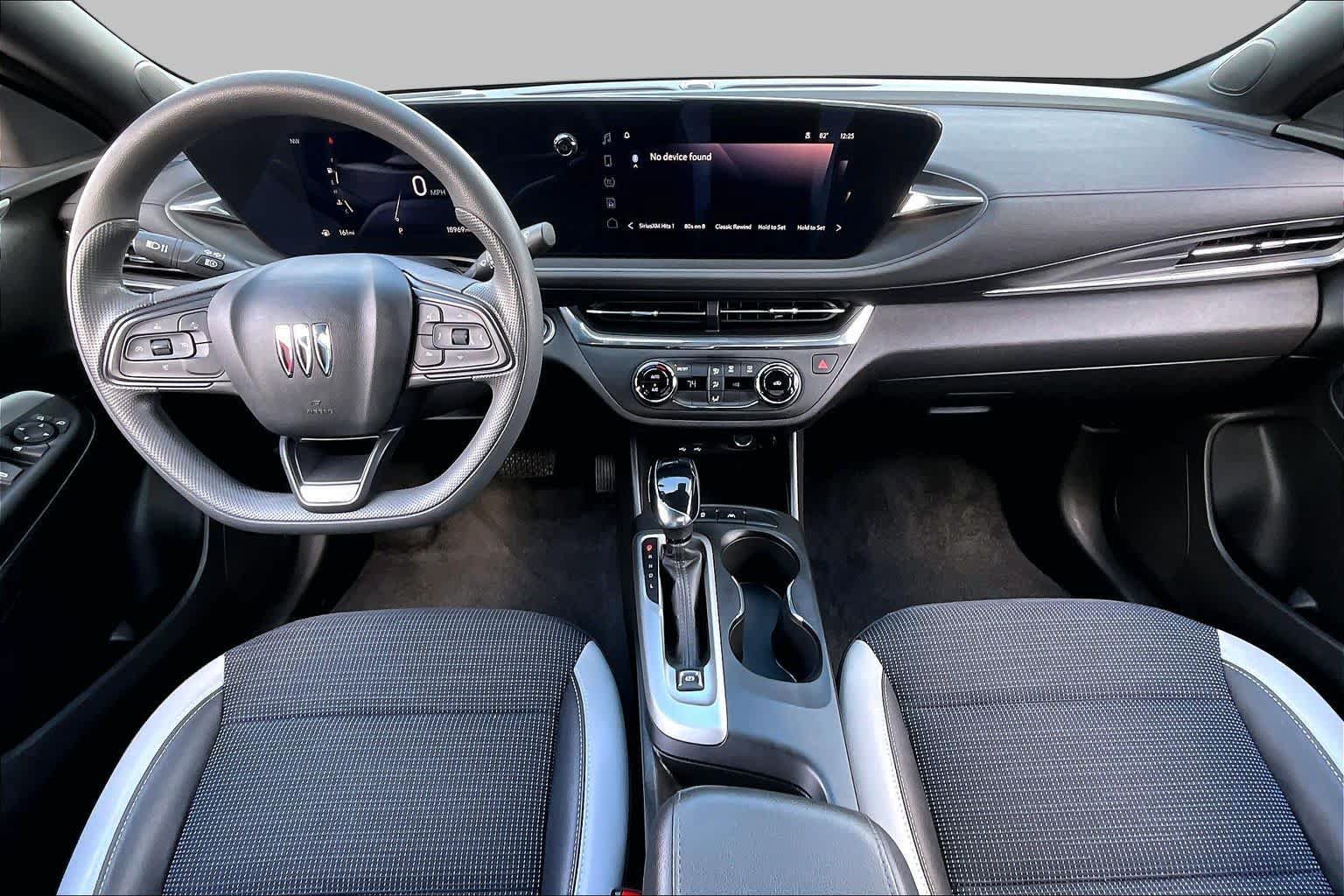 Used 2025 Buick Envista Preferred FWD image 16