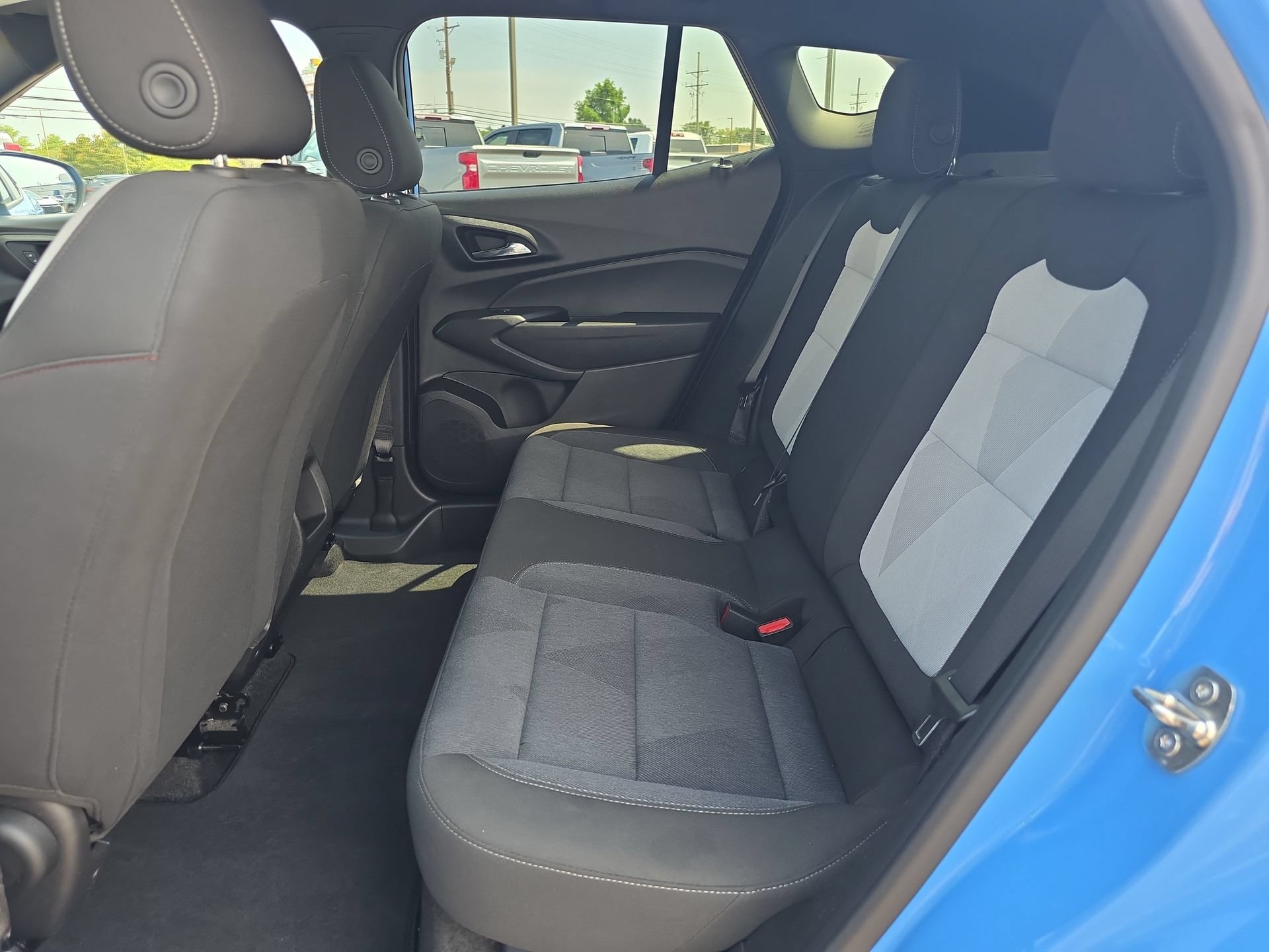 Used 2024 Chevrolet Trax RS FWD image 11