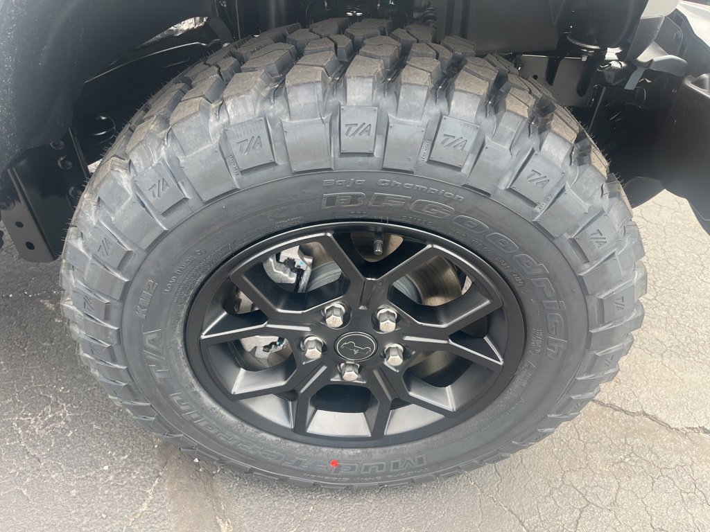 New 2025 Jeep Gladiator Willys image 18