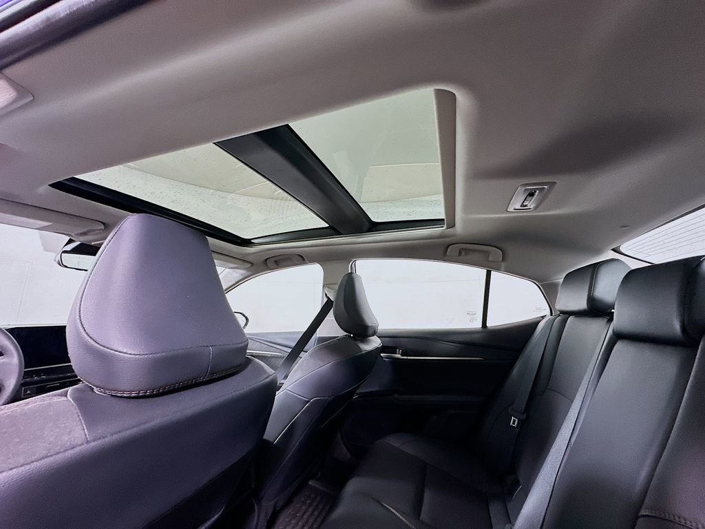 Used 2025 Toyota Camry XLE w/ Premium Package image 13