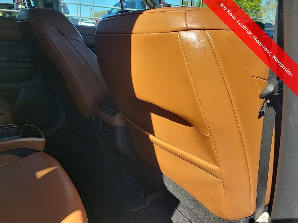 Used 2022 Nissan Pathfinder Platinum w/ Cargo Package image 44