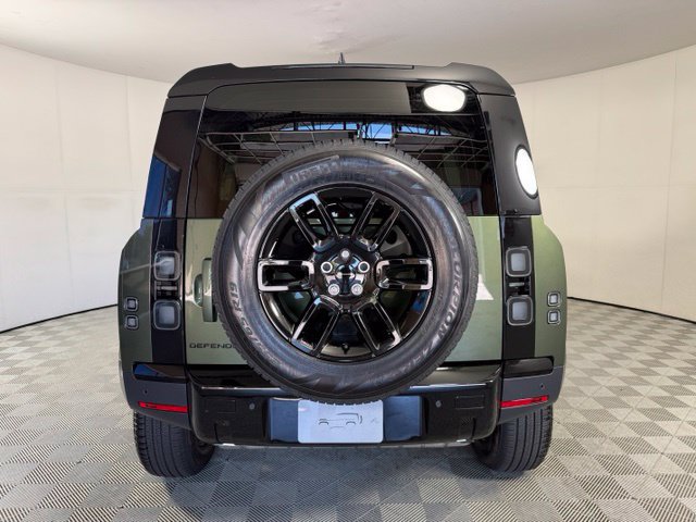 New 2026 Land Rover Defender 110 S AWD/4WD image 9