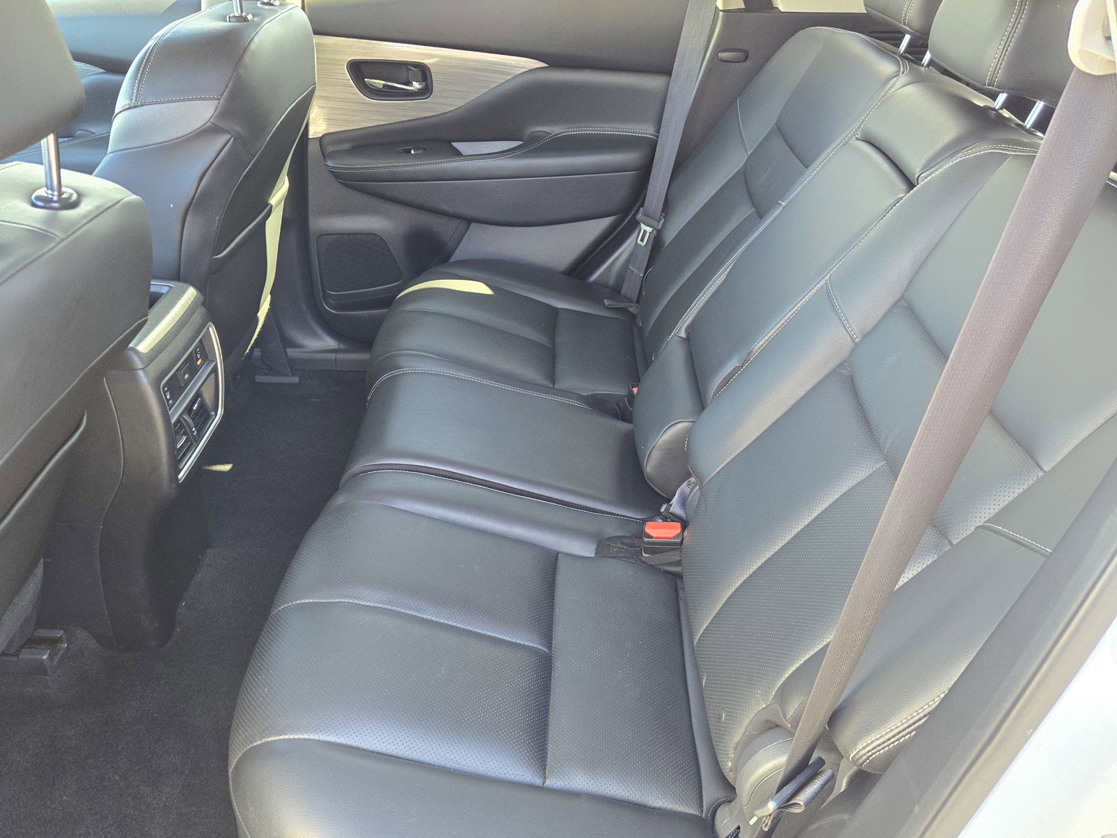 Used 2018 Nissan Murano SL w/ Midnight Edition Package image 11