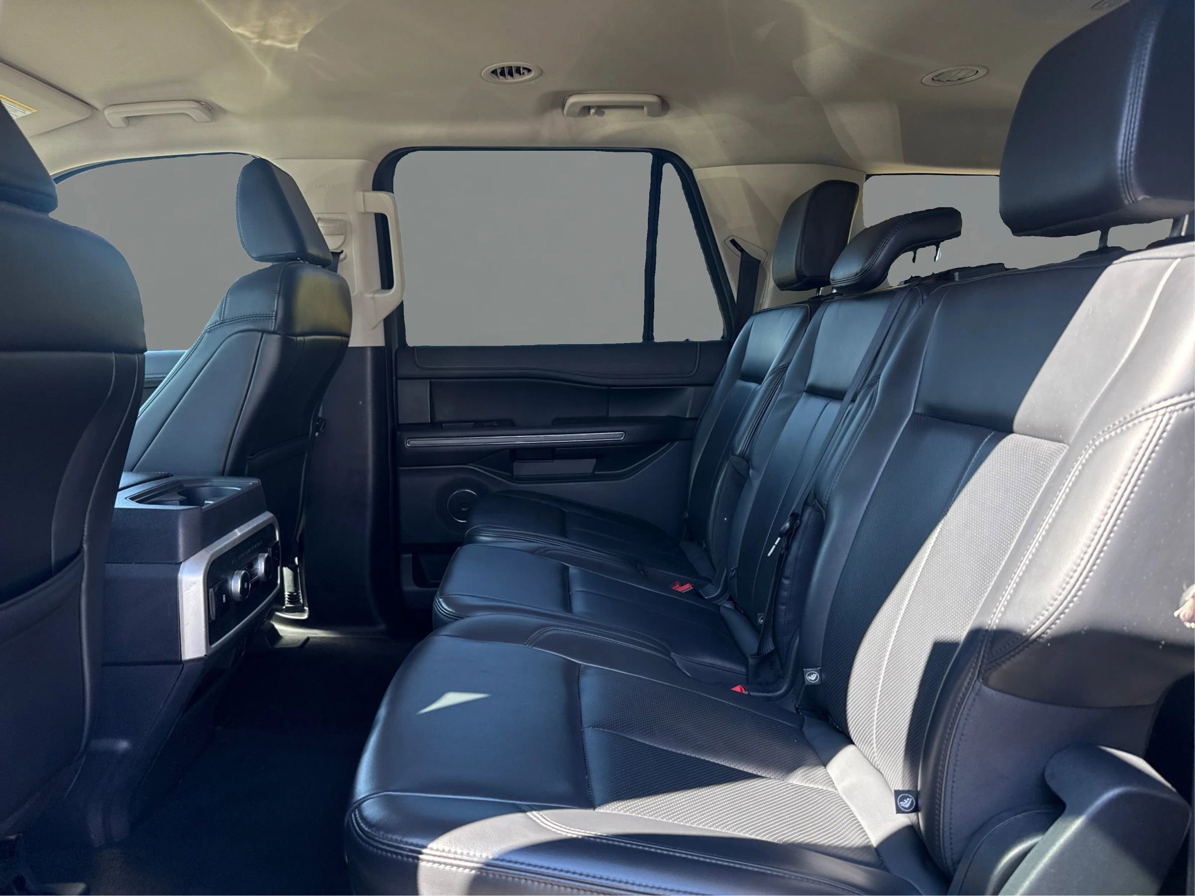 Used 2024 Ford Expedition Max XLT AWD/4WD image 10