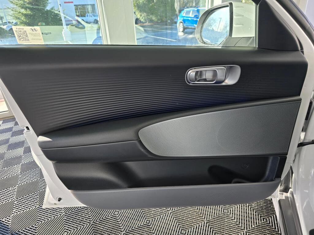 New 2024 Hyundai Ioniq 6 SEL image 26