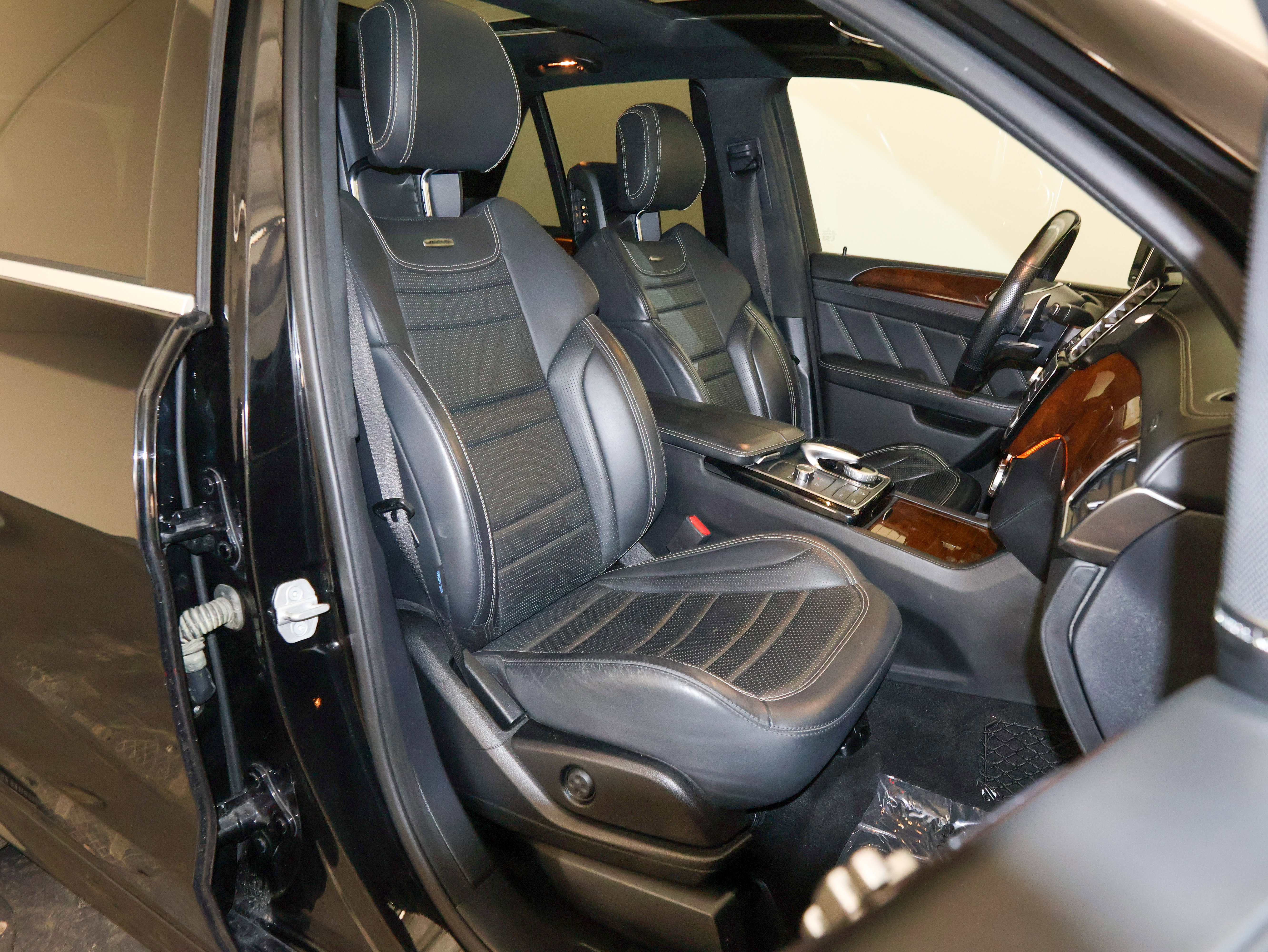 Used 2017 Mercedes-Benz GLE 63 AMG 4MATIC image 52