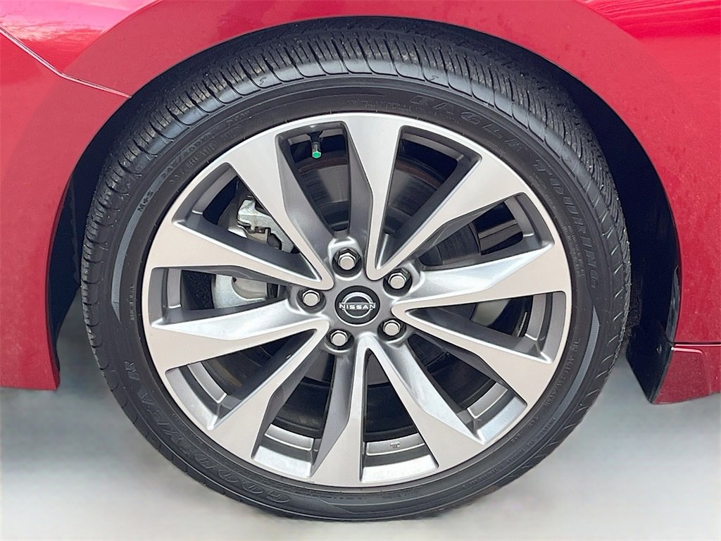 Used 2023 Nissan Maxima Platinum w/ Sport Mat Group image 33