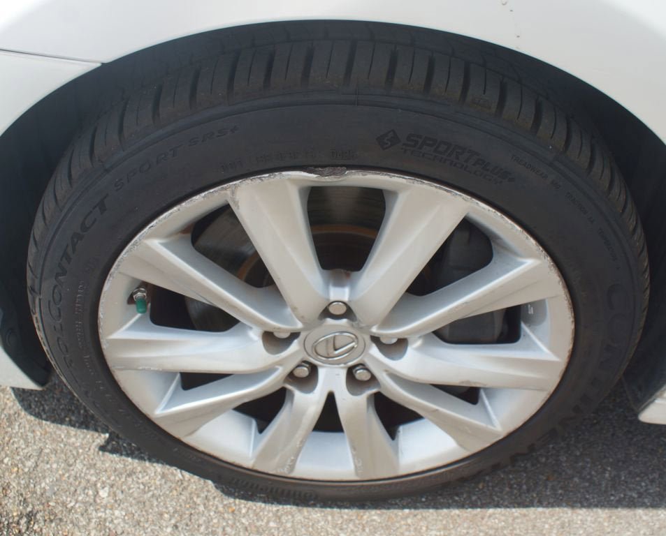 Used 2016 Lexus IS 200t RWD image 24
