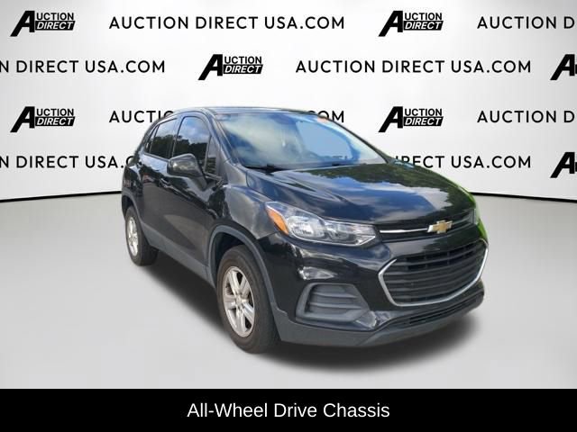 Used 2022 Chevrolet Trax LS w/ Tint and Cruise Package AWD/4WD image 8