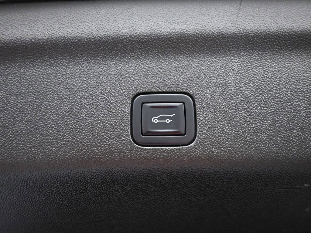 Used 2022 Chevrolet Tahoe Premier image 34