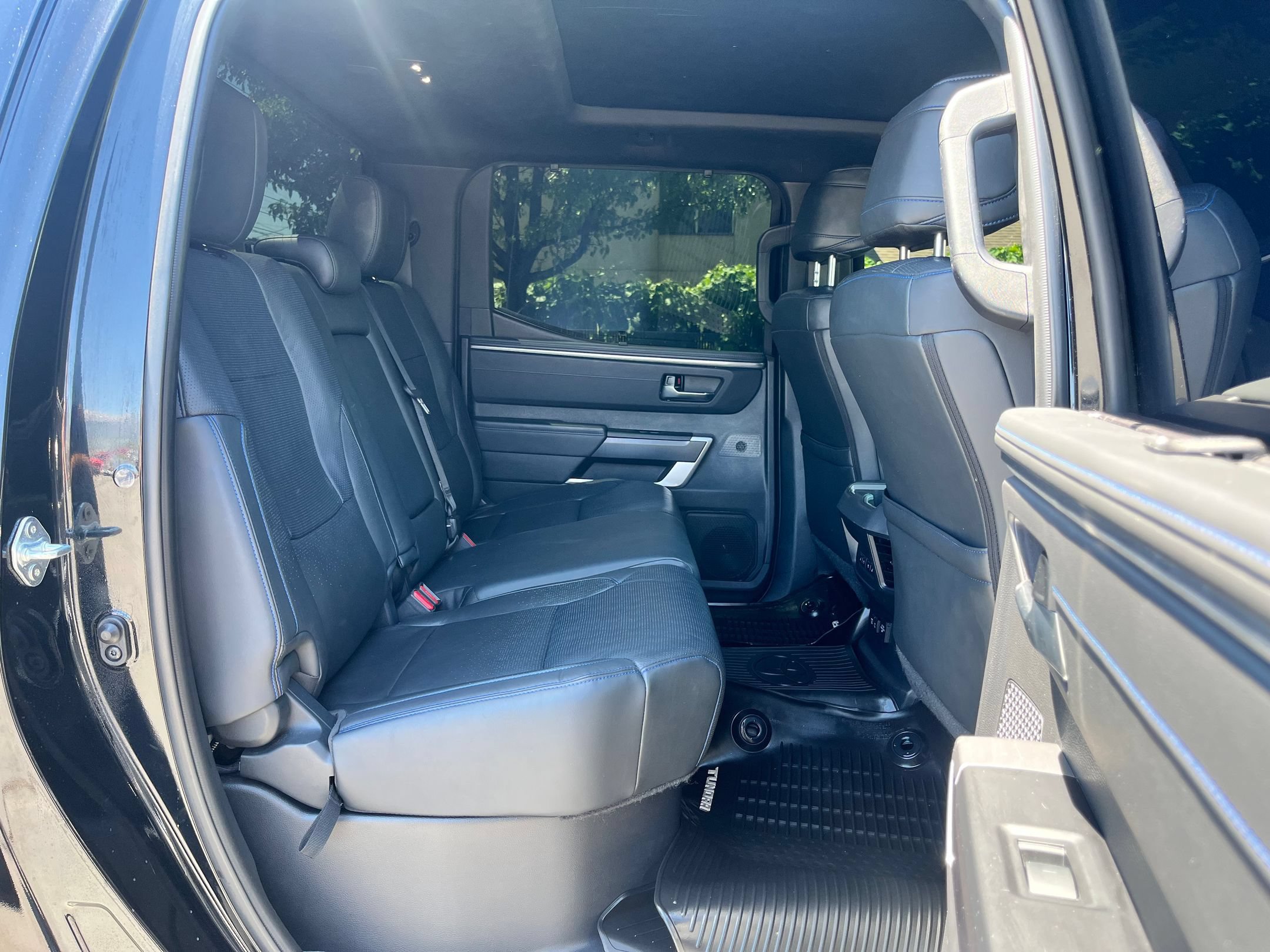 Used 2023 Toyota Tundra Platinum AWD/4WD image 28