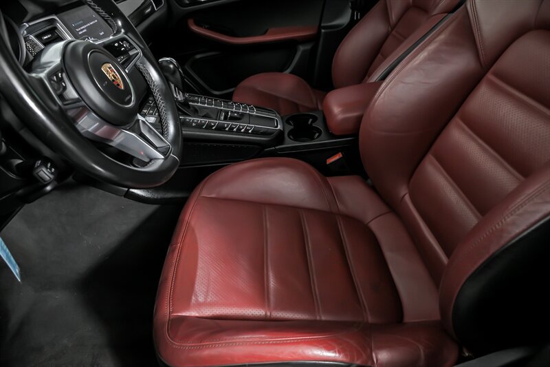 Used 2017 Porsche Macan GTS w/ Premium Package Plus image 19
