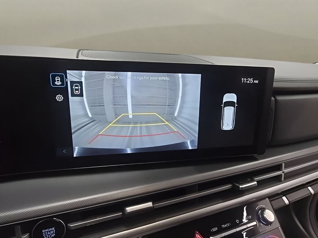 Used 2025 Hyundai Santa Fe SEL AWD/4WD image 28