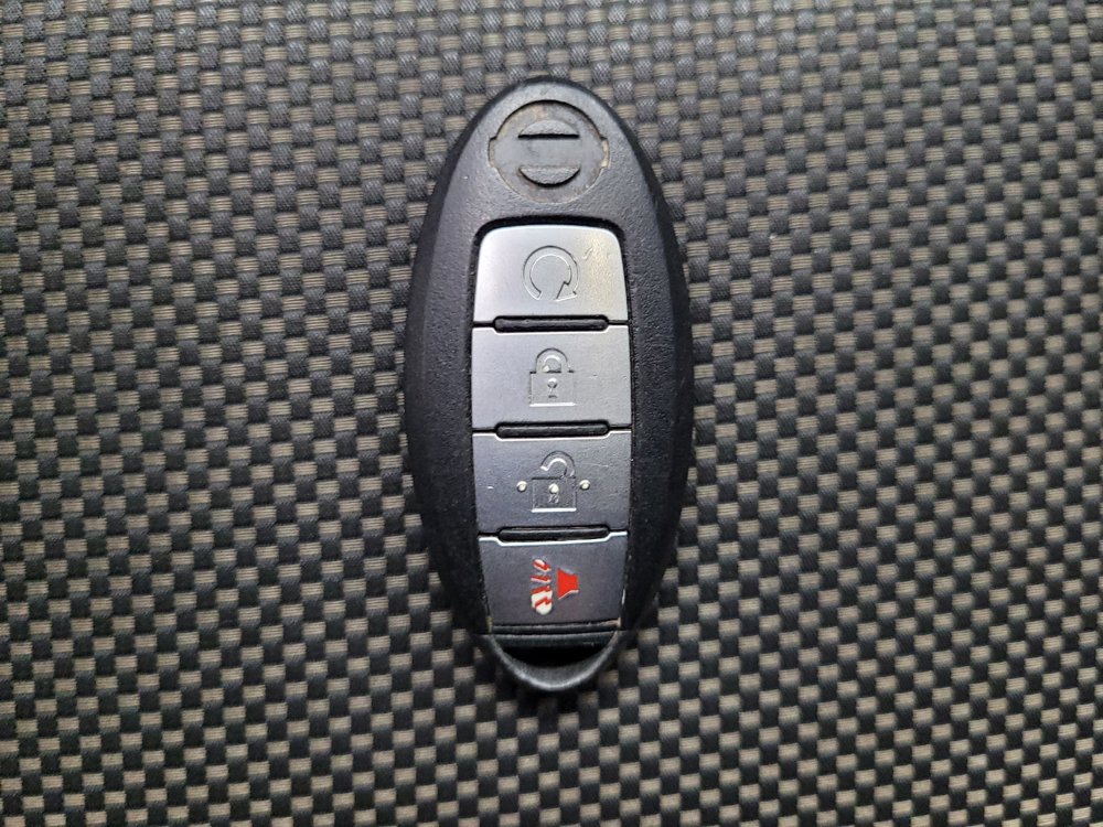 Used 2017 Nissan Pathfinder SV FWD image 32