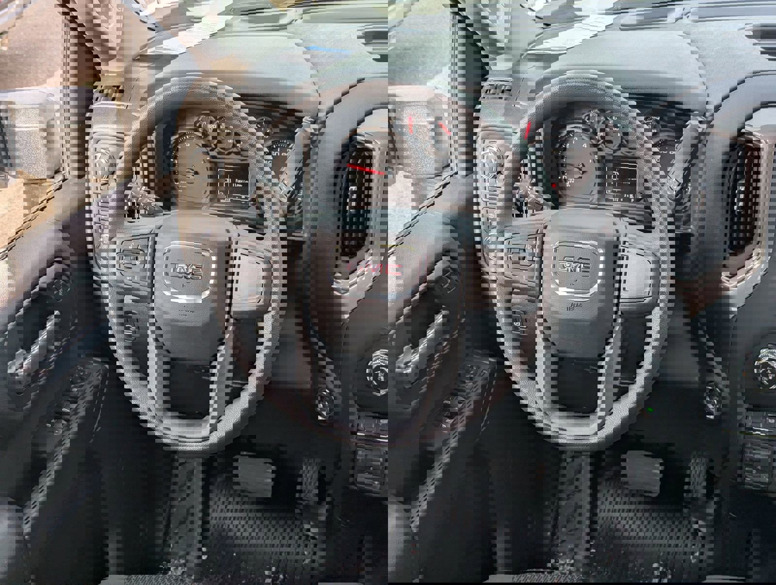 New 2026 GMC Sierra 2500 Pro w/ Convenience Package image 16