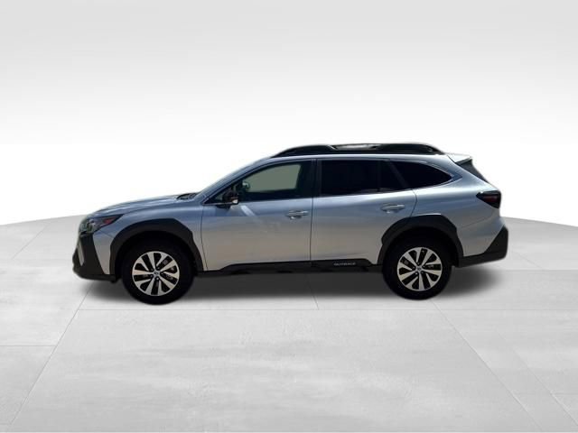 Used 2025 Subaru Outback Premium AWD/4WD image 6
