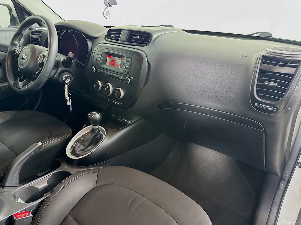 Used 2016 Kia Soul FWD image 30