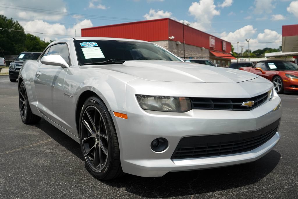 Used 2015 Chevrolet Camaro LT RWD image 35
