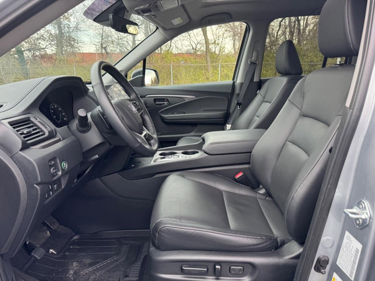 Certified 2025 Honda Ridgeline RTL+ image 18