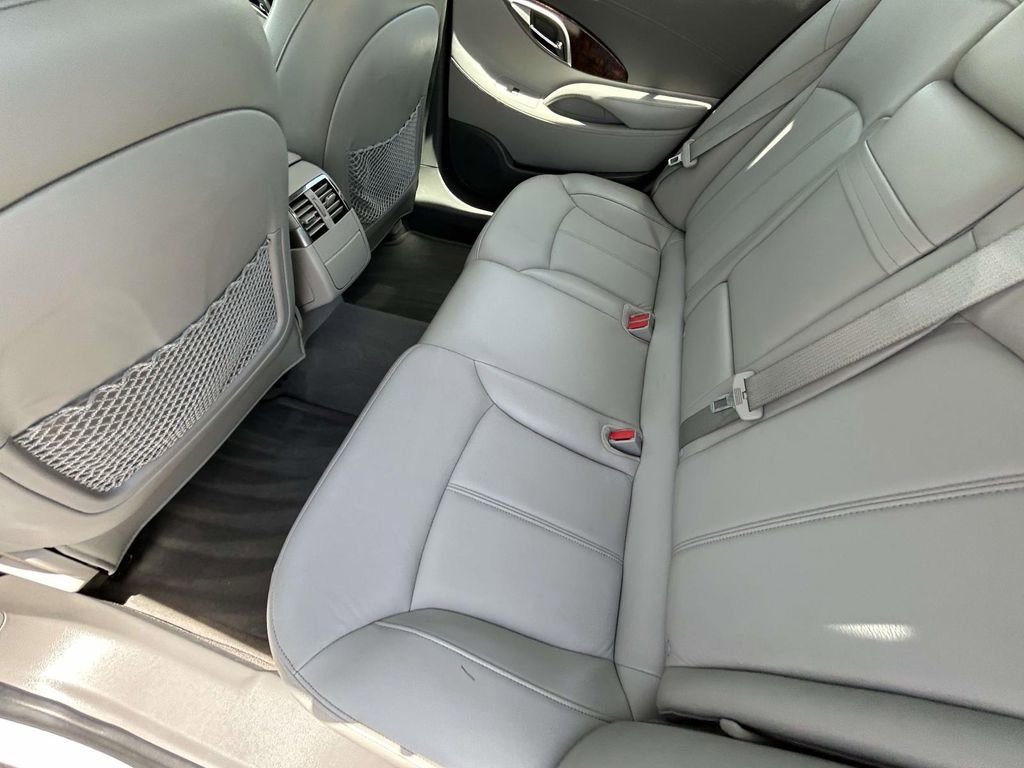 Used 2010 Buick LaCrosse CXL FWD image 12