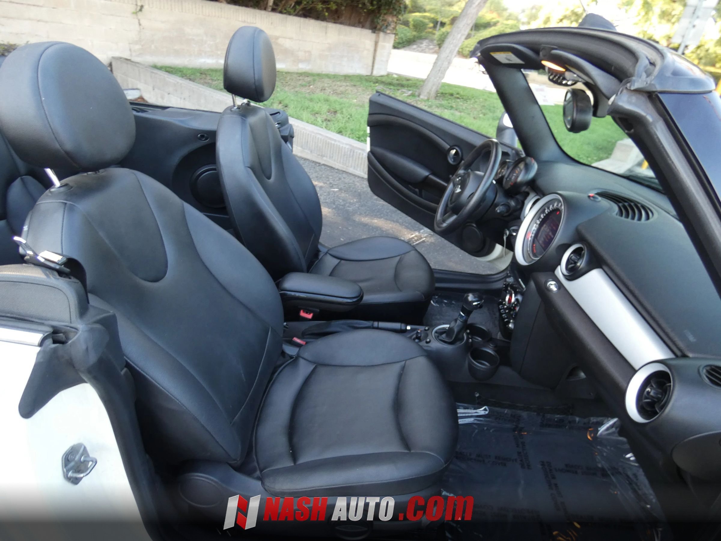 Used 2015 MINI Cooper Convertible FWD image 24