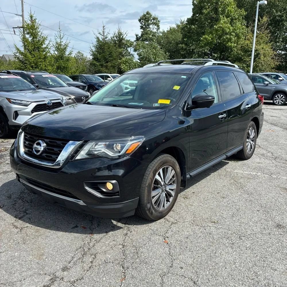 Used 2017 Nissan Pathfinder SL w/ SL Premium Package