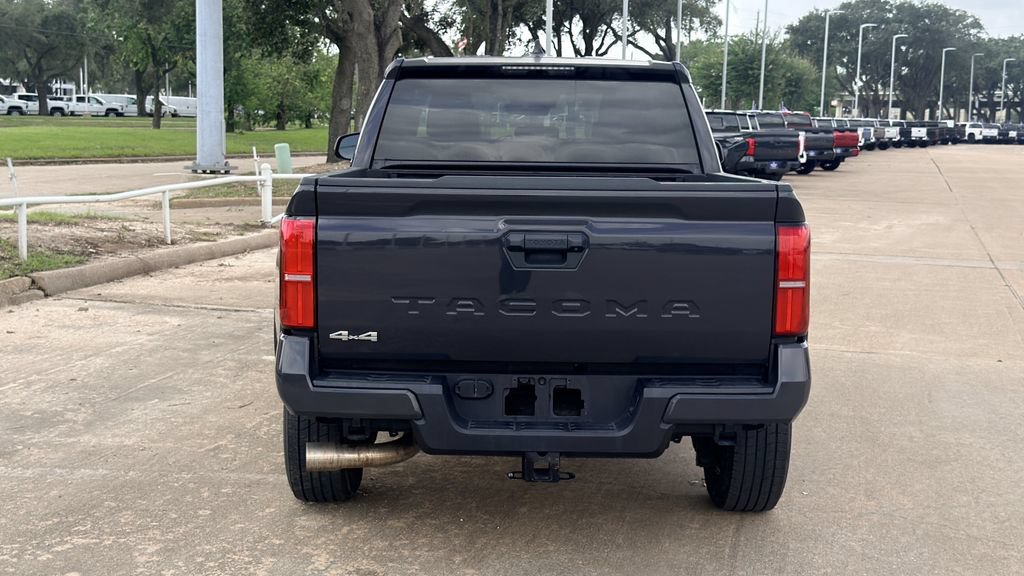 Used 2024 Toyota Tacoma SR5 AWD/4WD image 8