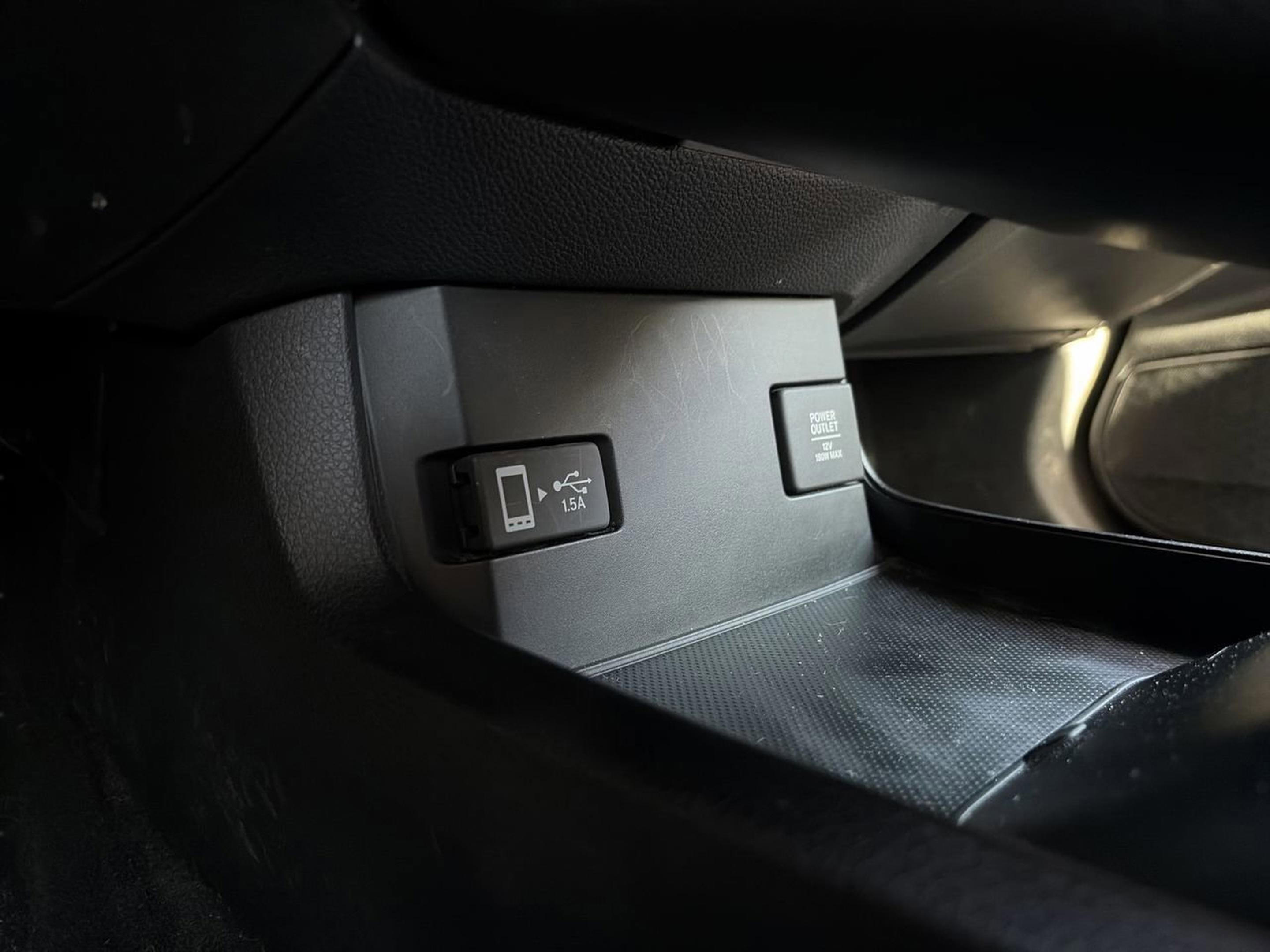 Used 2018 Honda Civic EX-L image 31