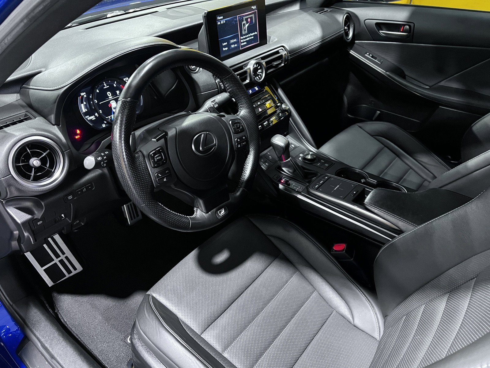 Used 2022 Lexus IS 350 F Sport image 13