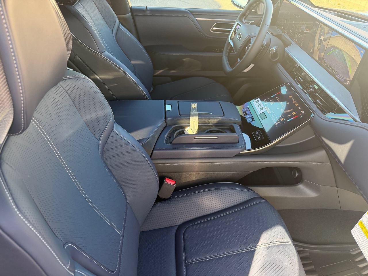 New 2027 INFINITI QX80 Sensory AWD/4WD image 10