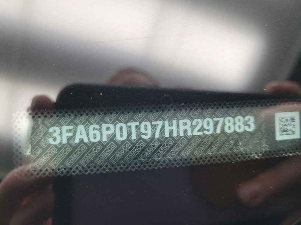 Used 2017 Ford Fusion SE w/ Fusion SE Technology Package image 33