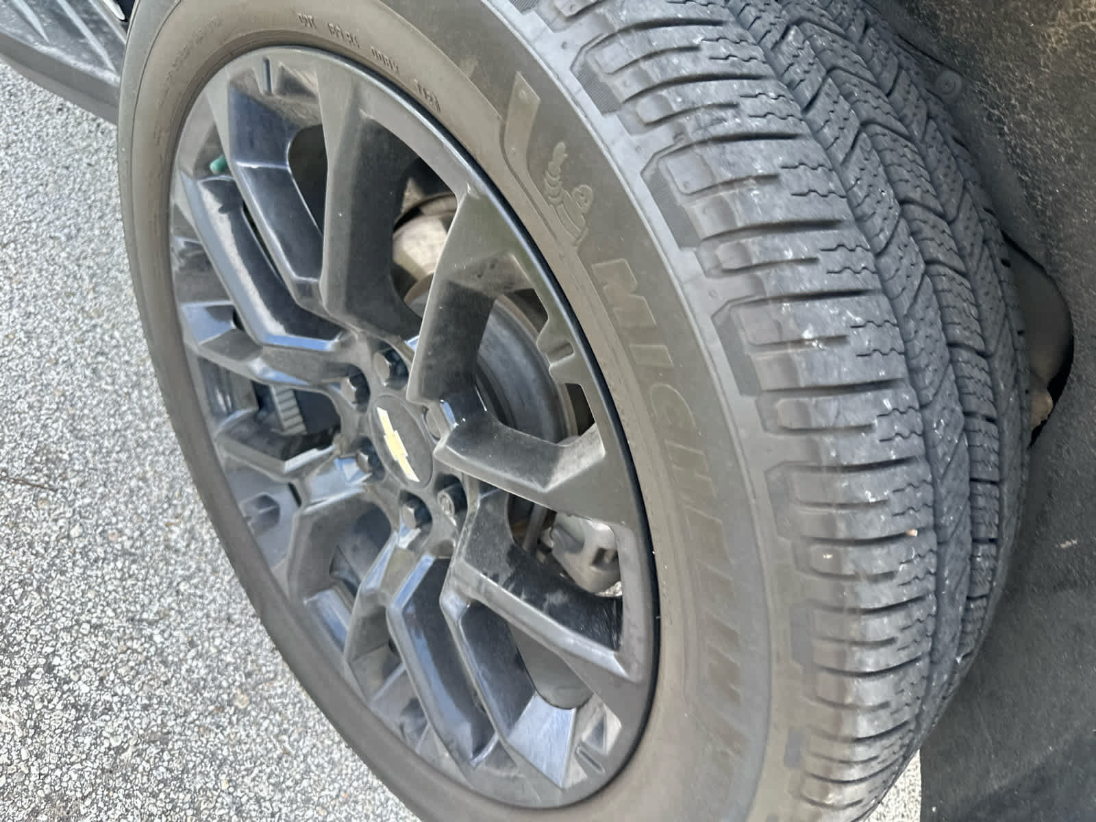 Used 2022 Chevrolet Suburban LT AWD/4WD image 8