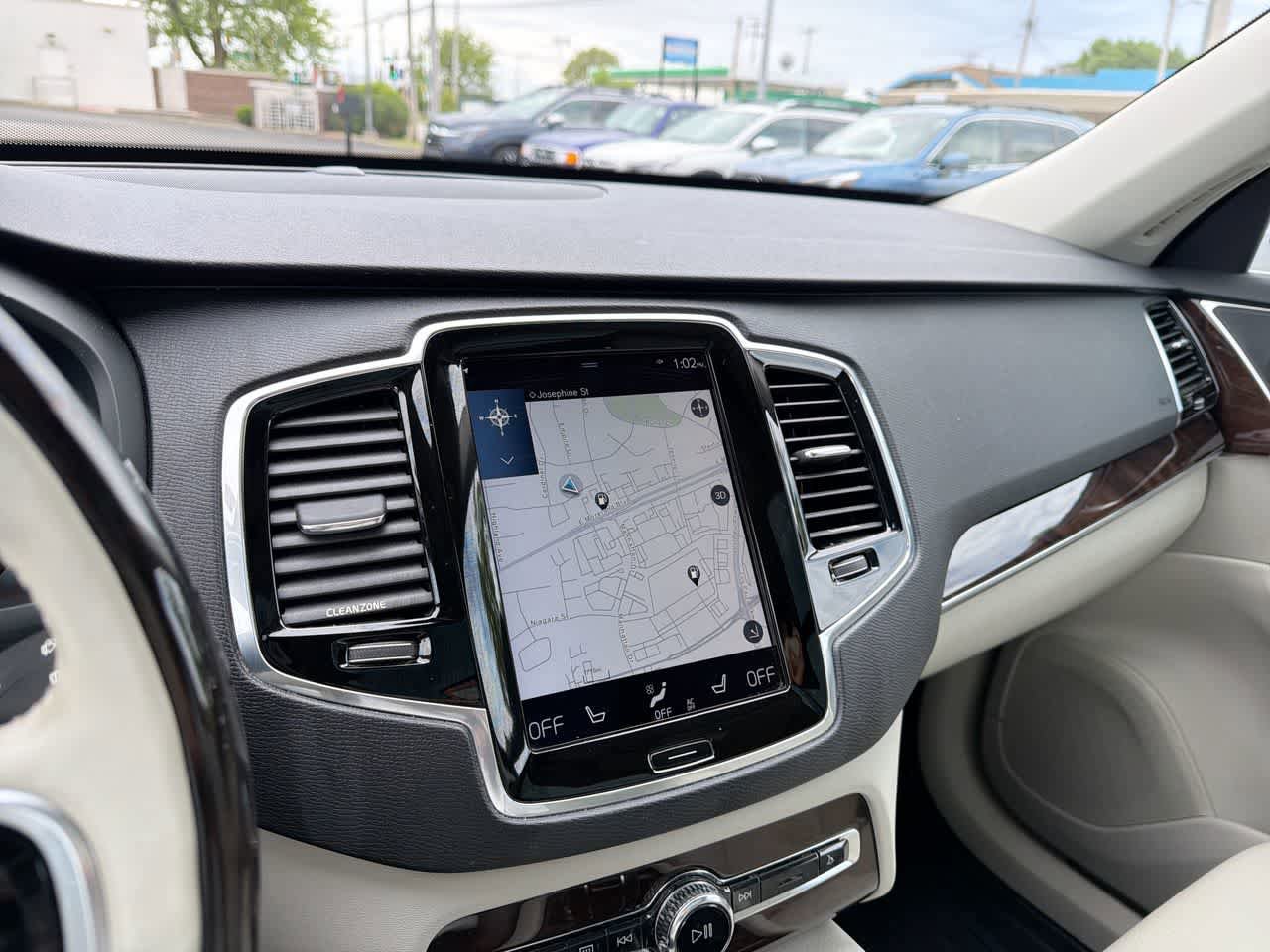 Used 2016 Volvo XC90 T6 Momentum w/ Protection Package Plus AWD/4WD image 32