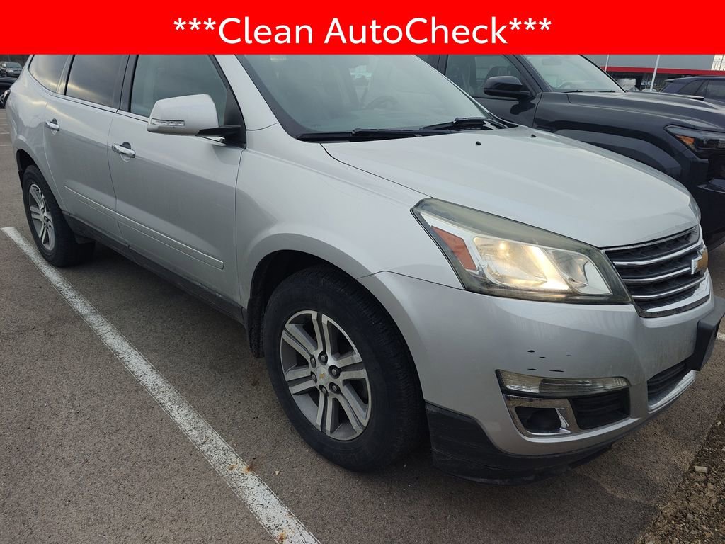 Used 2015 Chevrolet Traverse LT image 3