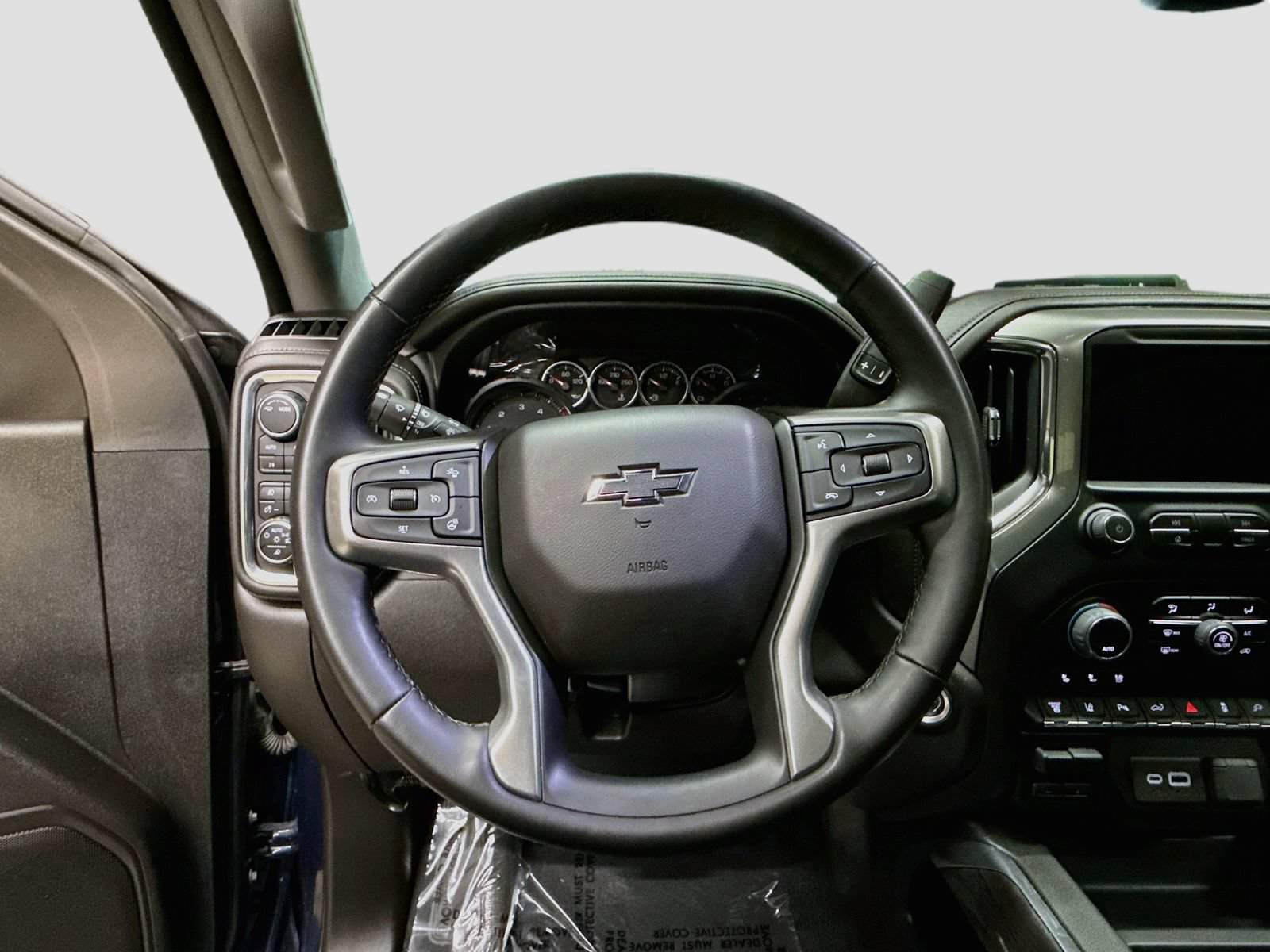 Used 2023 Chevrolet Silverado 3500 LTZ w/ LTZ Plus Package AWD/4WD image 14