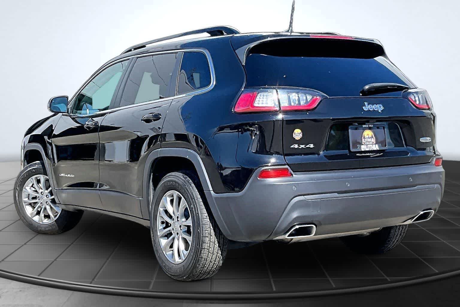 Used 2022 Jeep Cherokee Latitude Lux AWD/4WD image 4