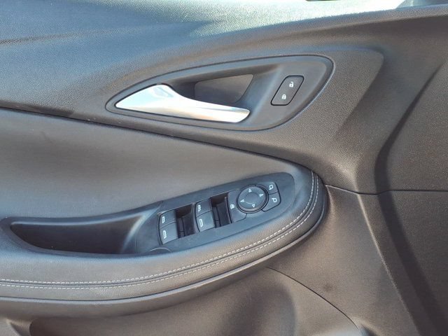 Used 2022 Buick Encore GX Select FWD image 23