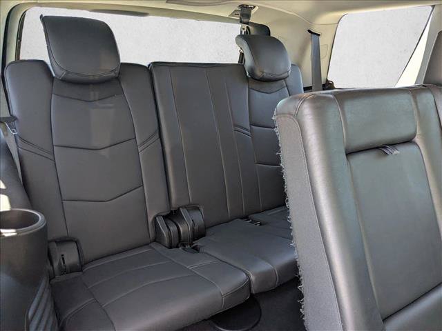 Used 2019 Cadillac Escalade Luxury AWD/4WD image 22