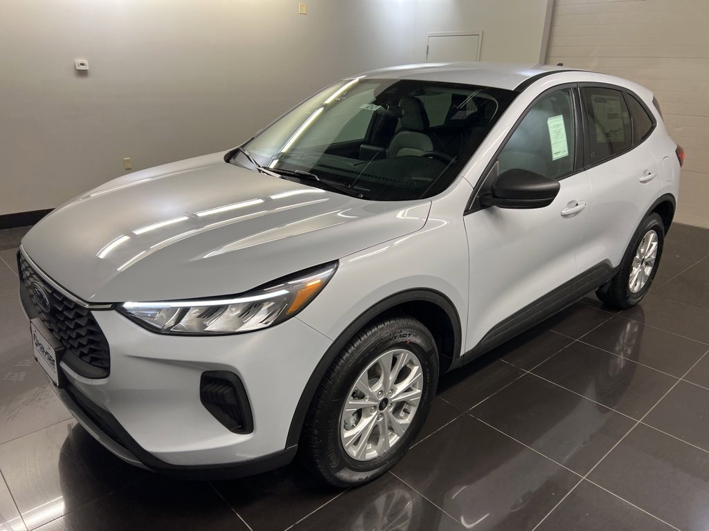 New 2026 Ford Escape Active w/ Cold Weather Package image 3