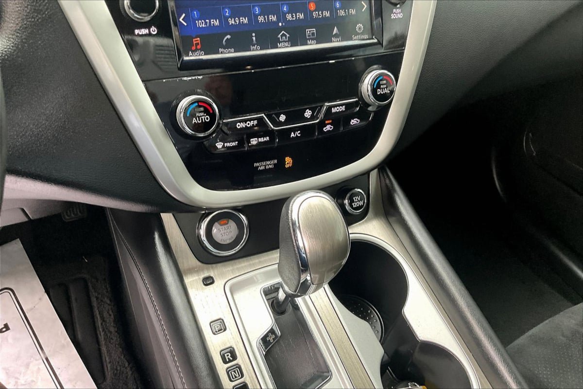 Used 2016 Nissan Murano SV AWD/4WD image 15