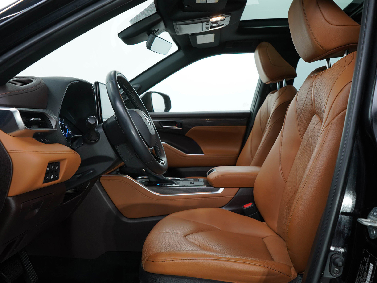 Used 2021 Toyota Highlander Platinum image 21