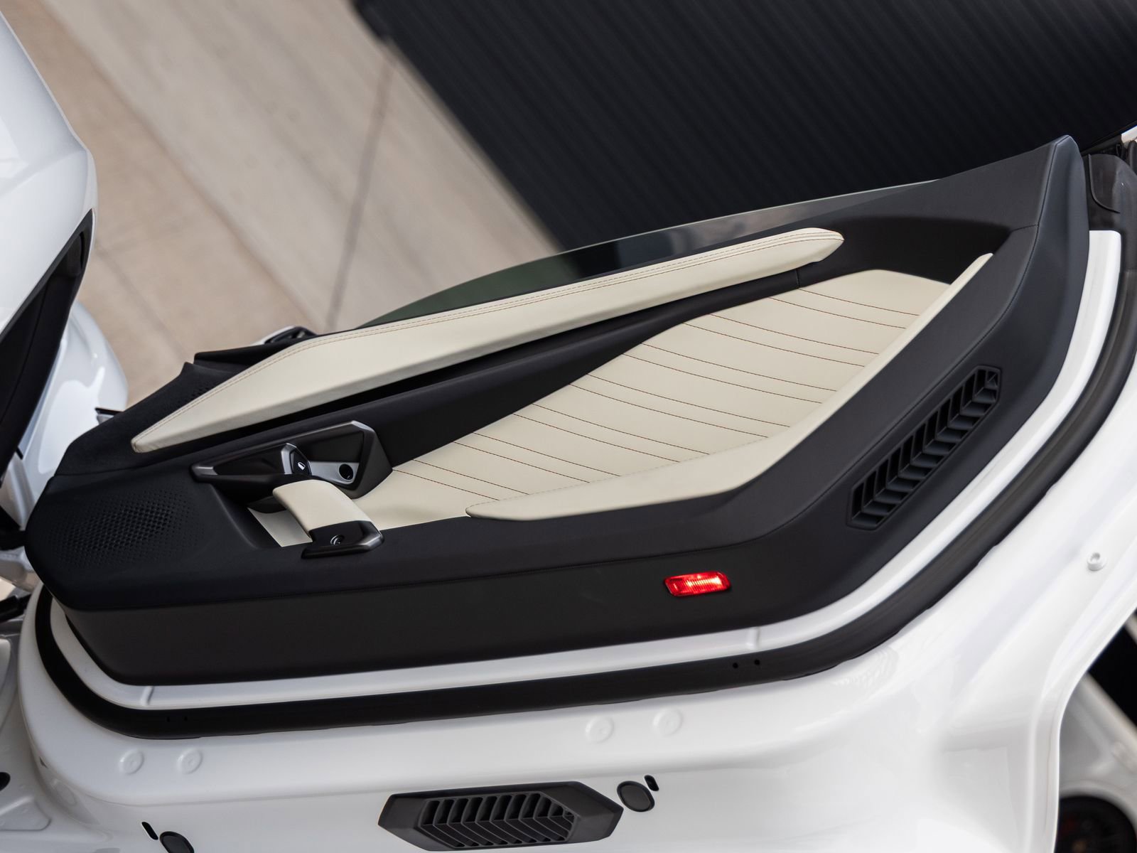 Used 2024 Lamborghini Revuelto AWD/4WD image 35